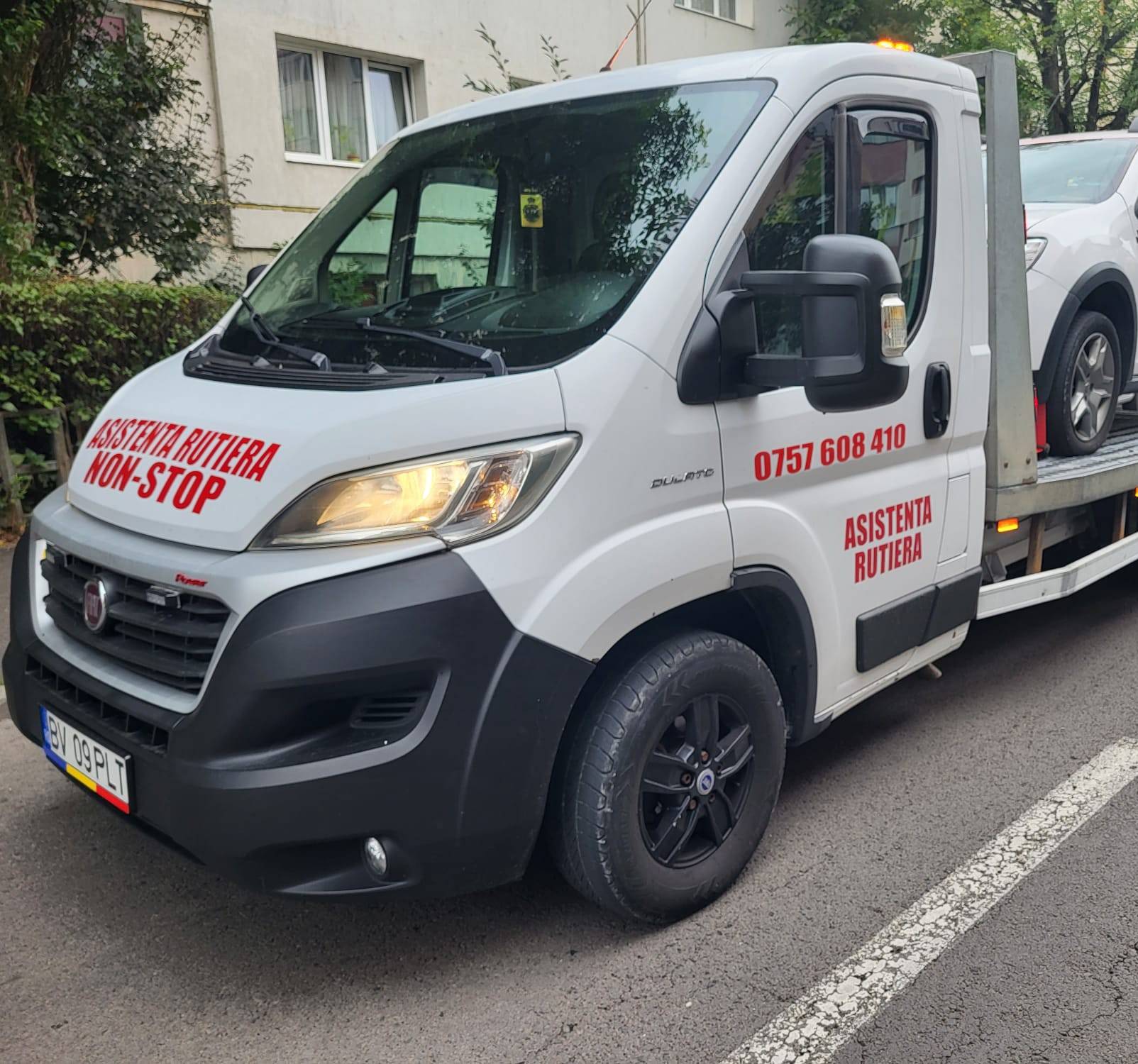 Tractări Auto Brașov Non-Stop | Platformă Auto & Asistență Rutieră – TRIM Brașov | Tractări auto rapide și sigure în Brașov, disponibile 24/7. Platformă auto modernă, intervenții de urgență, transport mașini, motociclete, utilaje și marfă. Prețuri corecte, fără costuri ascunse!